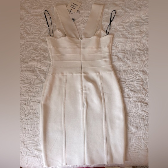 Forever 21 X Herve leger white dres - Picture 2 of 3